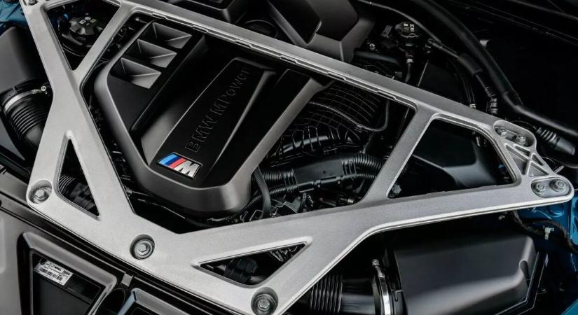 Papíron erősebb, a valóságban mégis elvérzik az új hibrid sportos BMW elődjével szemben