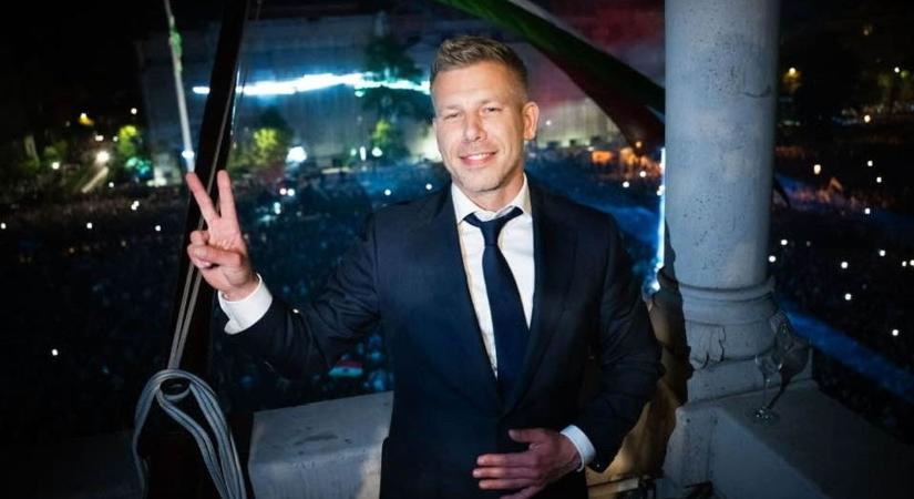 Miközben az állami ingatlantulajdon bejárásán szörnyülködtek, csöndben újraindították üzemanyag-szállításokat Ukrajnába
