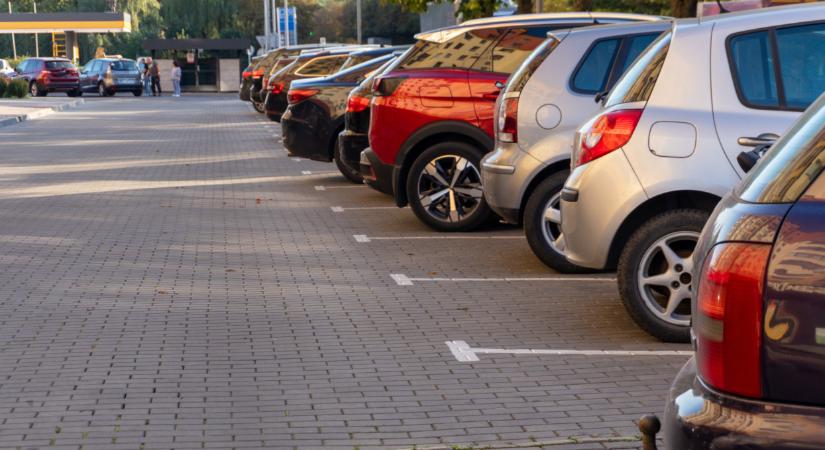 Rengeteg magyar autós bukhat súlyos milliókat ezen a nyáron: nem is tudják, hogy egy egyszerű trükkel megelőzhető a baj