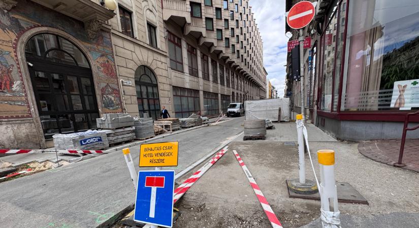 „Volt, hogy egyszerűen nem tudtunk hazajutni” - teljes a káosz Terézvárosban