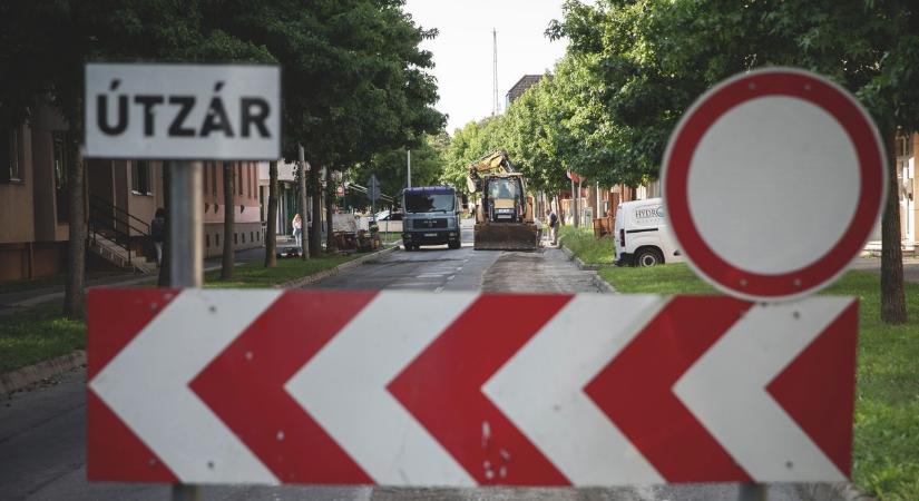 Kisebb felfordulás jön Pakson a Tour de Hongrie miatt – mutatjuk a változásokat
