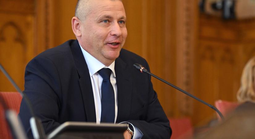 A leszerelni készülő katonákhoz szólt Ruszin-Szendi