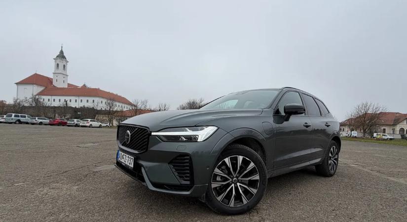 Volvo XC60 teszt – Az autó, amely megteremti a csend új luxusát
