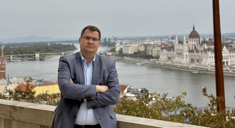 „Megértjük, hogy a tömegnek hergelésre, vérre és cirkuszra van szüksége” – Orbán volt államtitkára szerint nincs semmi különös látnivaló a Karmelitában