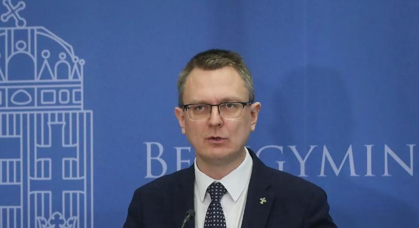 Rétvári Bence: Újabb kapufát lőtt Magyar Péter