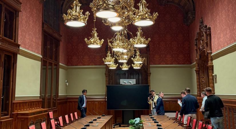 Magyar Péter bemutatta Pintér Sándor luxusminisztériumát is