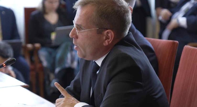 Ruff Bálint vádbeszédének legerősebb mondatai: felmosta a padlót a fideszesekkel
