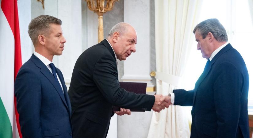 Magyar Péter máris megmutatta, hogyan képzeli a „szabad közmédiát”: politikai nyomásra vághatták le Sulyok Tamást egy hivatalos MTI-s képről