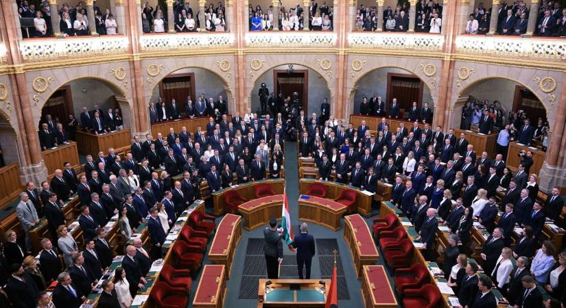 Most jelentették be: váratlanul távozik a magyar országgyűlés legfontosabb embere, Forsthoffer Ágnes menesztette – itt az indoklás