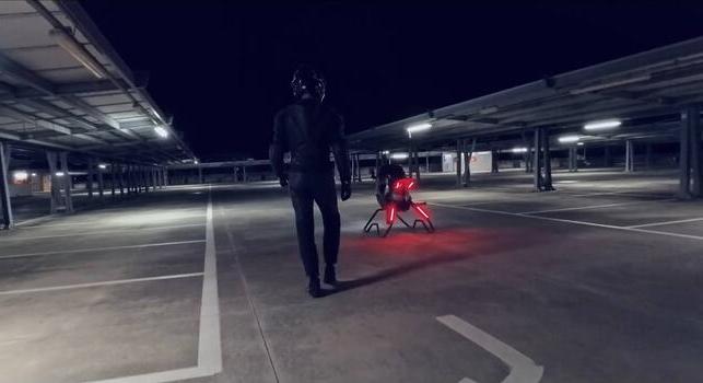 Már előrendelhető a repülő motor, ami olyan mintha a rohamosztagosok speedere lenne!