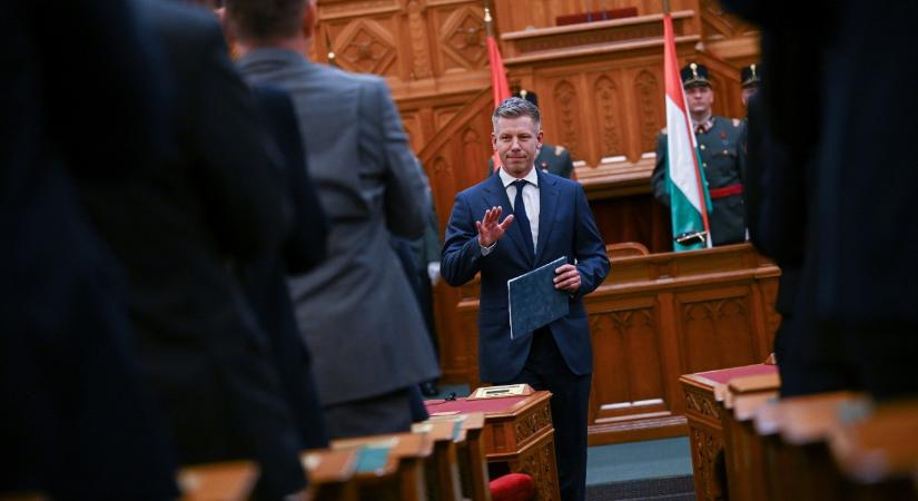 Magyar Péter részleteket árult el az első kormányülésről