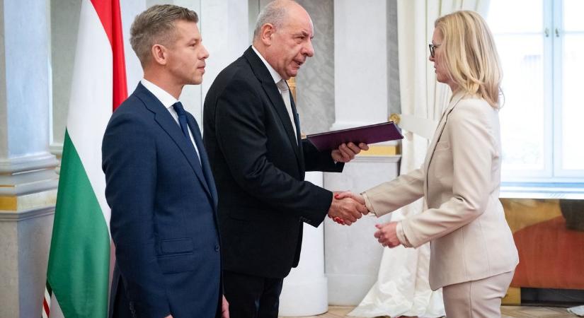 Sulyok Tamás elképesztő tartással viseli a megaláztatást, amit rázúdít az új miniszterelnök