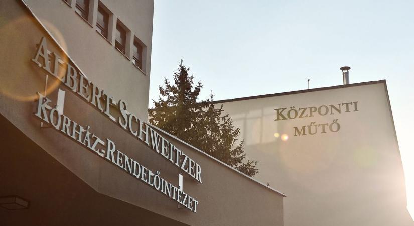 Váladékozó sebbel érkezett a beteg a hatvani kórházba - részletesen megírta véleményét