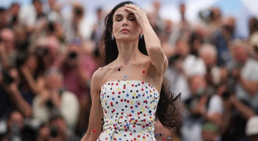 Demi Moore simán lenyomta a fiatal sztárokat Cannes vörös szőnyegén