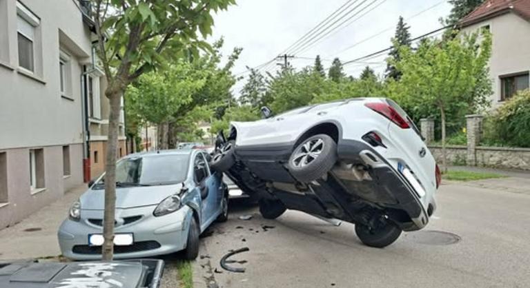 Parkoló autókat tarolt le egy sofőr Sopronban