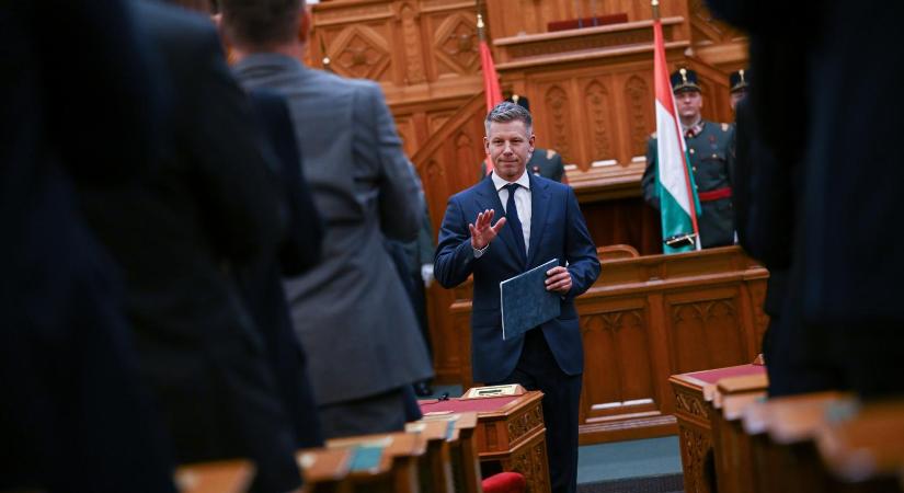 Magyar Péter: Nem költözöm kormányzati rezidenciára