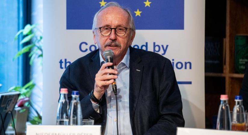 Kilép a DK-ból Niedermüller Péter, egykori pártalapító
