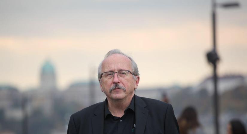 Alapító tag polgármester hagyja ott a DK süllyedő hajóját