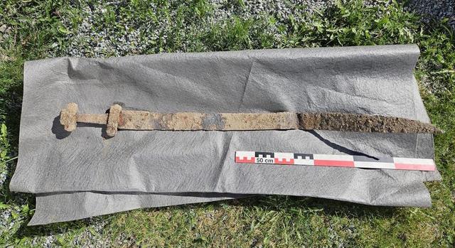 Viking kori kardra bukkant egy hatéves kisfiú Norvégiában