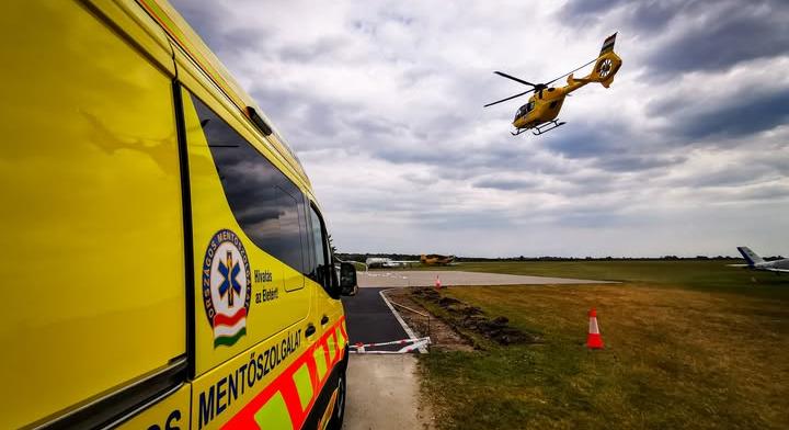 Mentőhelikopter sietett az autóban rosszul lett idős hölgy segítségére