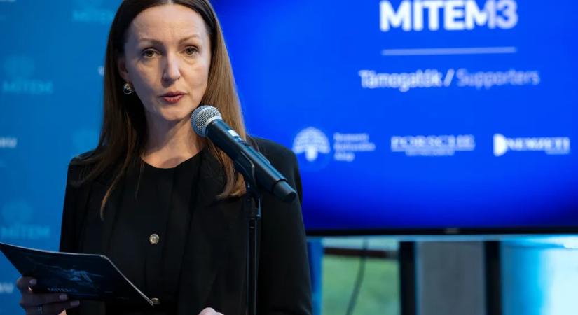 Hankó államtitkára is távozott az NKA bizottságából, a tagság fele már lemondott