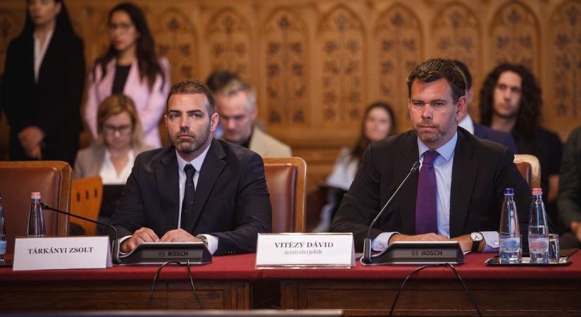 A korábban tiszás kampányanyagokat gyártó Tárkányi Zsolt államtitkárként csatlakozik a közlekedési minisztériumhoz