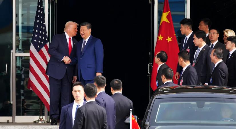 Trump a korábbinál gyengébb pozícióból tárgyal, de sakkban tudják tartani egymást a kínai elnökkel