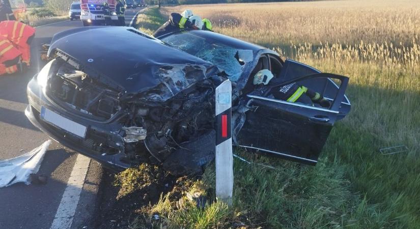 Súlyos sérültje is van a szerdai kamionbalesetnek