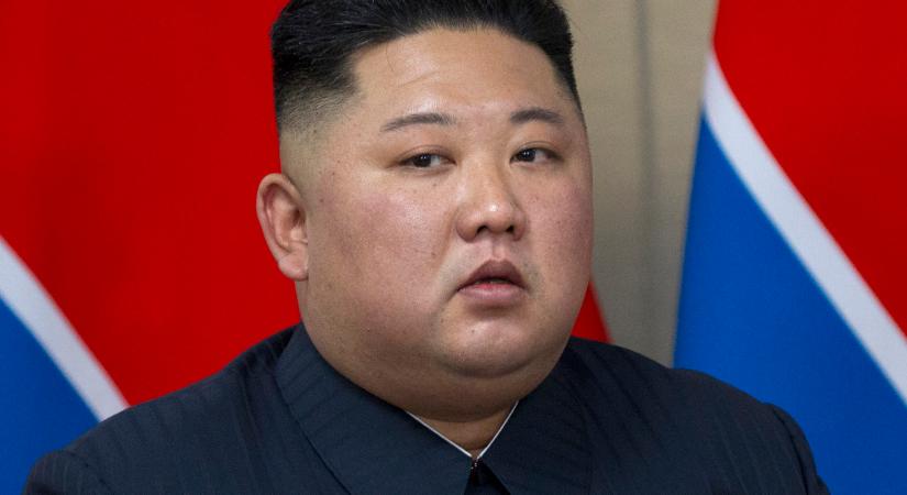 Módosították az alkotmányt: ha egy ujjal is hozzáérnek Kimhez, atomcsapás jön