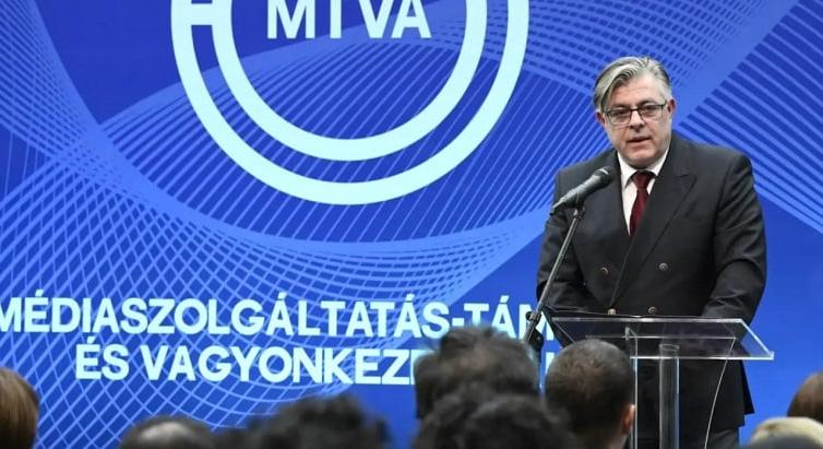 Eltűnt Élő Gábor neve – távozhatott a közmédiától a hirado.hu főszerkesztője