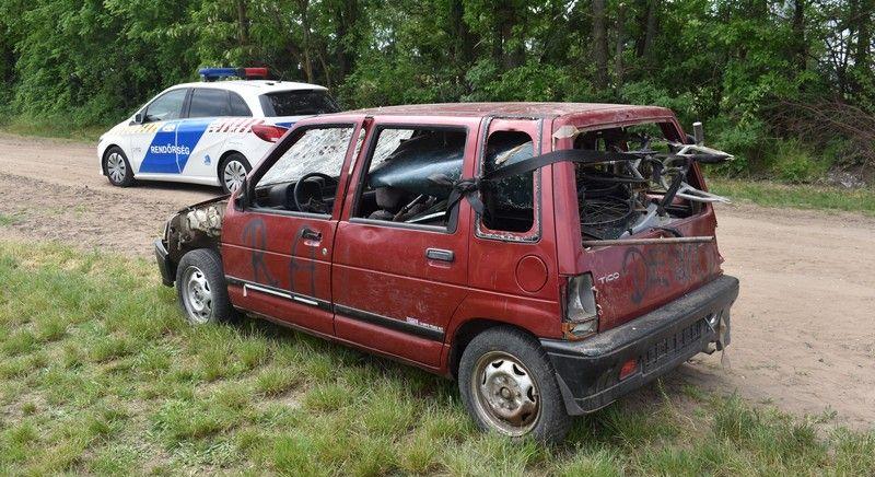 Ezzel a Daewoo-ronccsal menekült a rendőrök elől egy 15 éves fiú – fotók