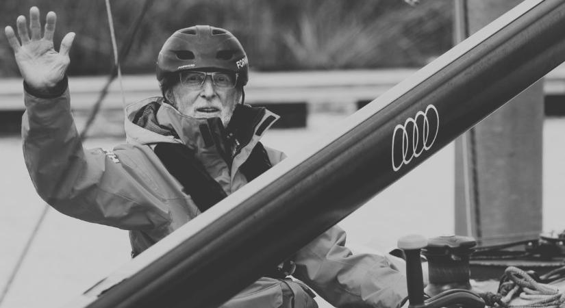 Elhajózott a legendás balatoni vitorlázó