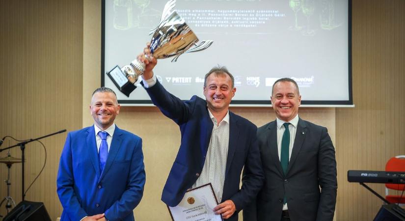 Nyúli lett a borvidék legjobbja - Védjegyet kapnak a pannonhalmi rajnai rizlingek
