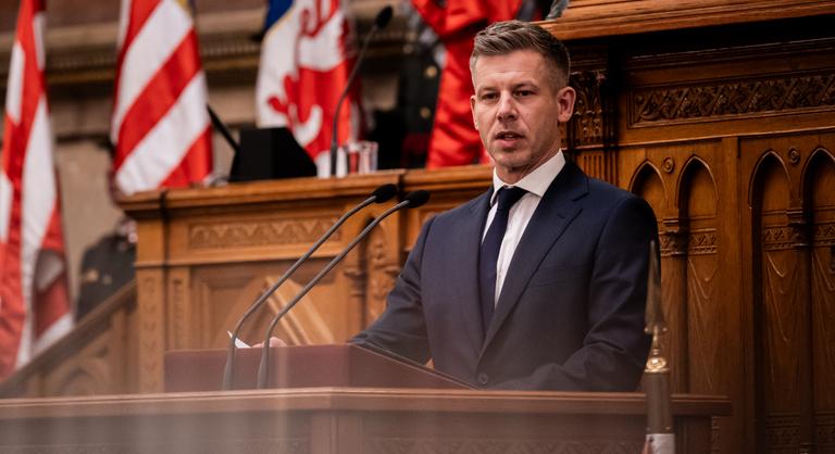 Először ülésezik Magyar Péter kormánya, hamarosan jönnek az első bejelentések is