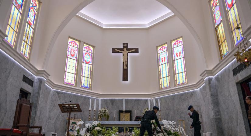 Ellopták egy szent 800 éves koponyáját egy cseh templomból