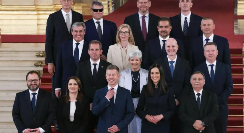 Jó oka volt rá Magyar Péternek, hogy megdöntötte a kormányalakítás rekordját