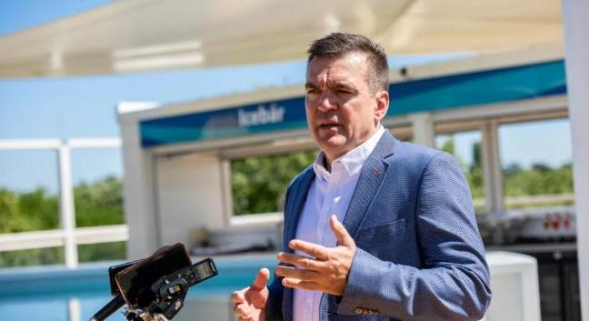 Debreceni alelnök a fürdőszövetségben