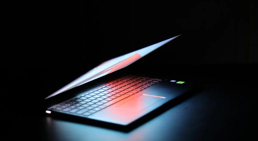 Új élményt kínálnának az androidos Googlebook laptopok