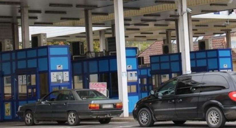Se ki, se be! Leállt a forgalom a záhonyi határnál