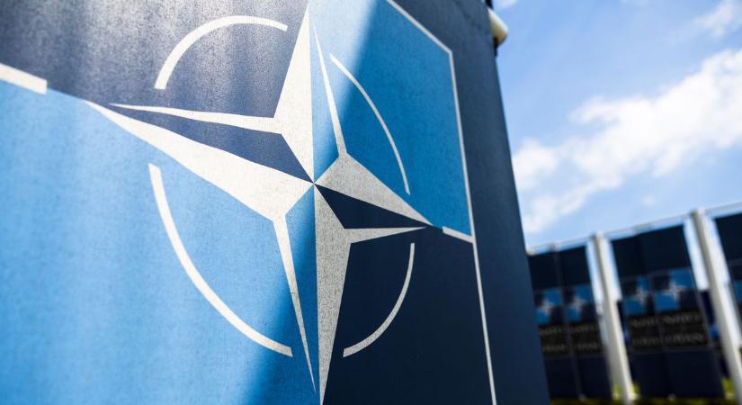 Meghökkentek Bukarestben és találgatnak: Magyarország nem írta alá a Zelenszkijt támogató NATO-nyilatkozatot