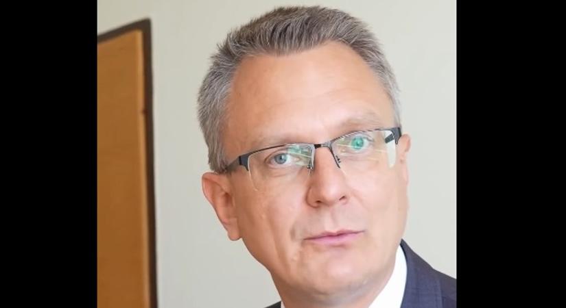 Rétvári Bence: Újabb kapufát lőtt Magyar Péter