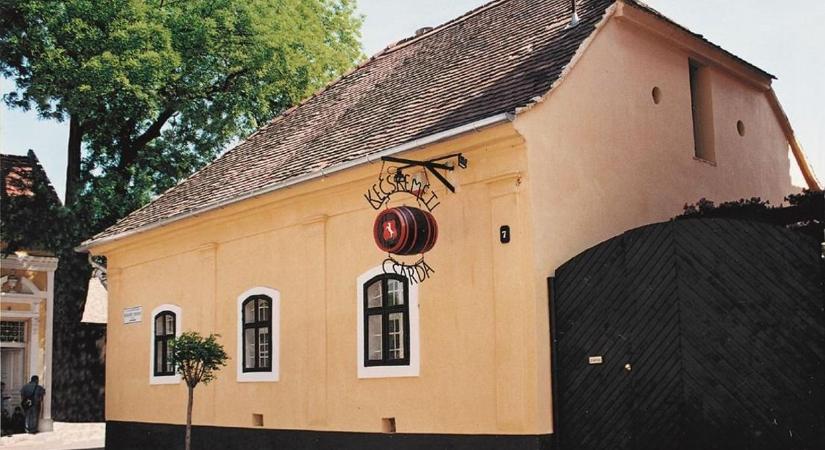 Nem a Kecskeméti Csárda eladó