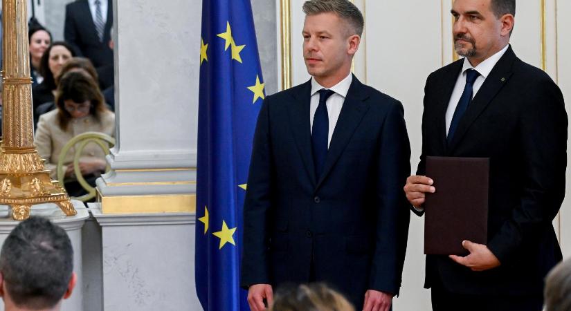 Belső vizsgálat indult az MTI-nél, amiért Sulyok Tamás egyetlen miniszteri kinevezési képen sem látszik