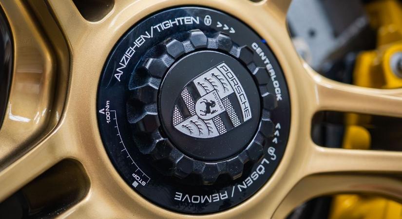 Több mint 1200 Porschét állítanak ki Győrben