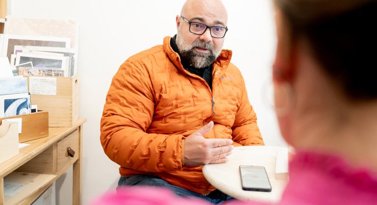 Saválló sminkkel kenik magukat a fiatalok, íme a szépségápolás legsötétebb titkai