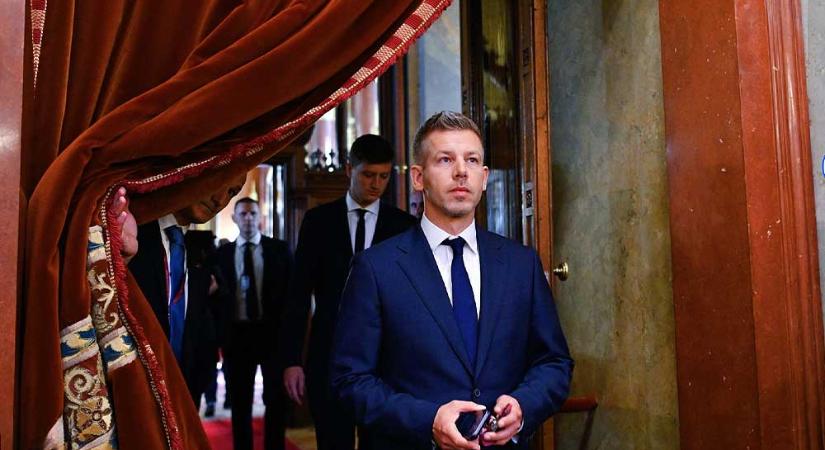 Magyar Péter nem írja alá Rogán Antal, Lázár János és a többi távozó kormánytag több tízmilliós végkielégítését
