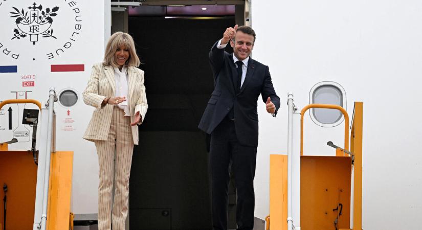 Ezért csattanhatott el a pofon Emmanuel Macronék között?