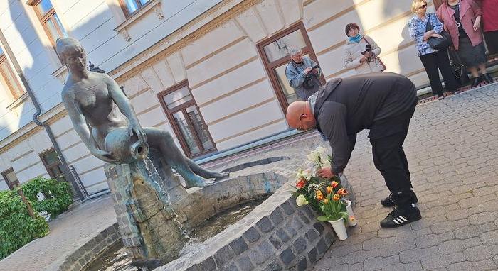 R. KISS LENKE 100 – Zsuzsi megalkotójának születésnapján