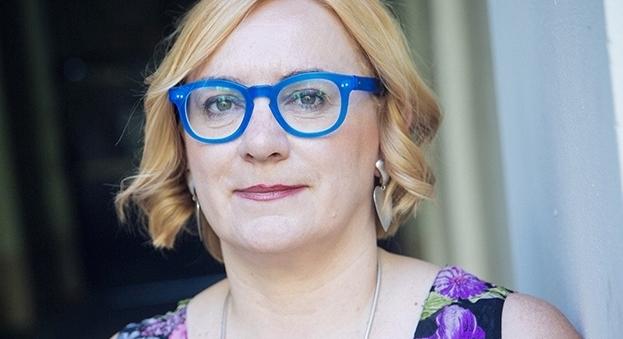 R-BESZÉLGETÉS: AZ IRODALOM MINT TERÁPIA Podcast Péczely Dórával az irodalomterápiáról