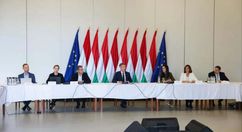 Kijött a közlöny, kiderült, melyik miniszter felel majd az önkormányzatokért, a lakáspolitikáért és az adókért